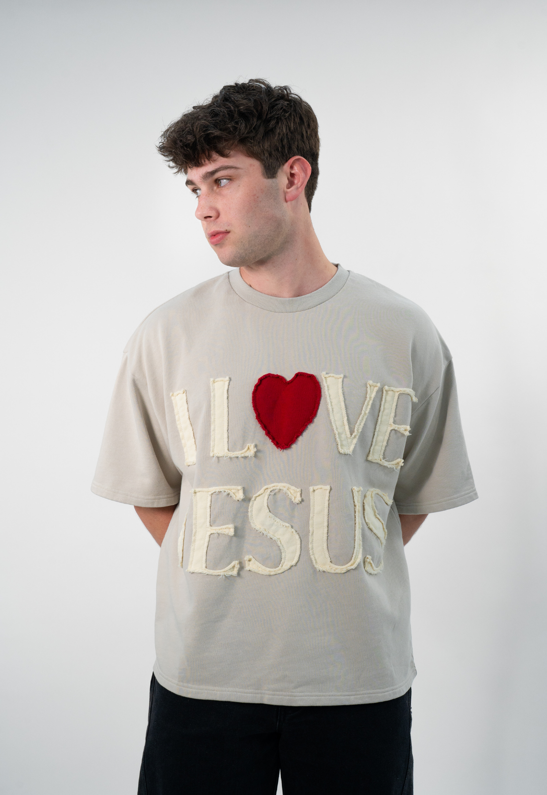 "I LOVE JESUS" TEE (STONE)