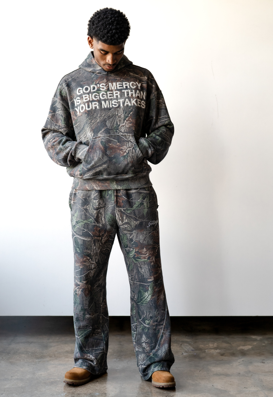 "LOGO" CAMO SWEATPANTS