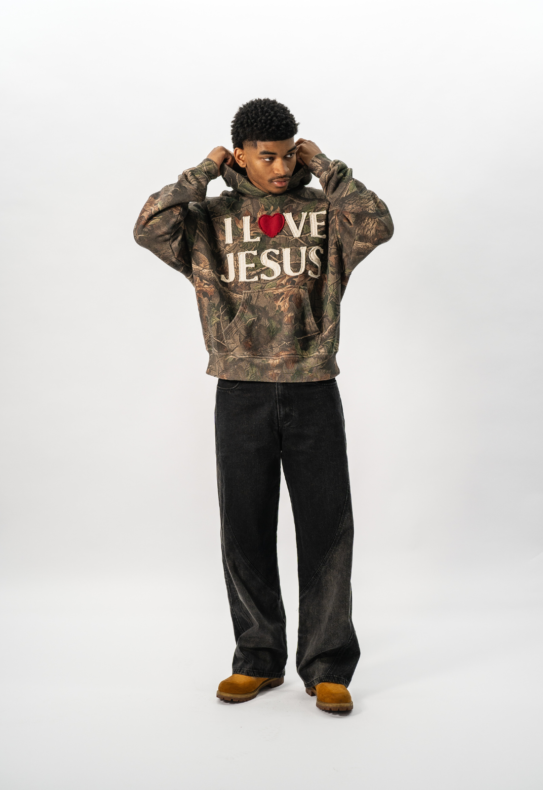 "I LOVE JESUS" HOODIE (CAMO)