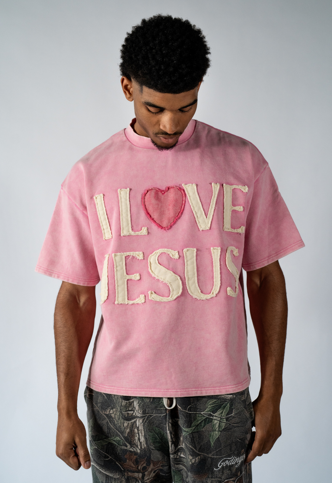 "I LOVE JESUS" TEE (PINK)