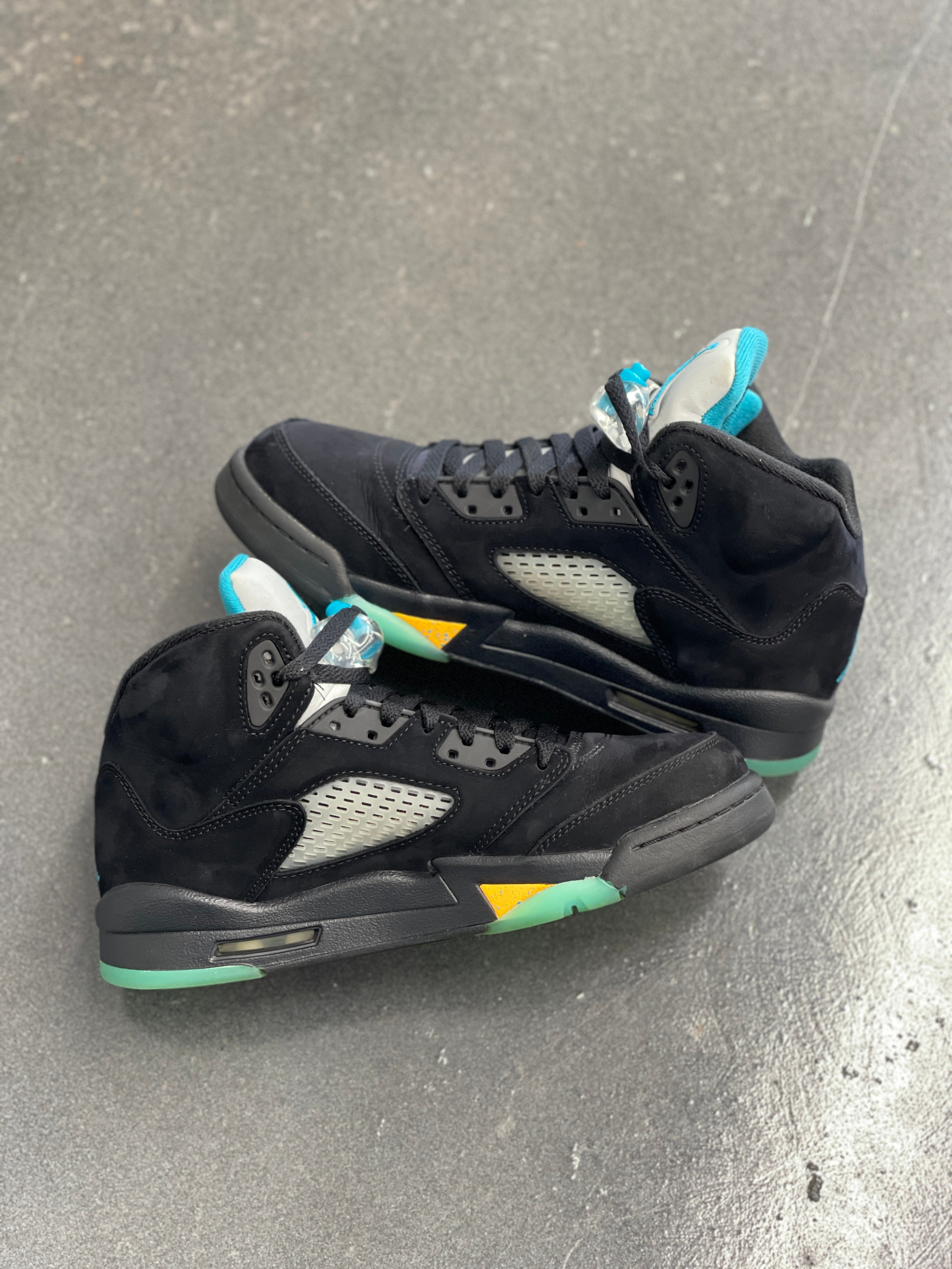 LIGHTLY WORN JORDAN 5 RETRO GS 'AQUA' (7Y)