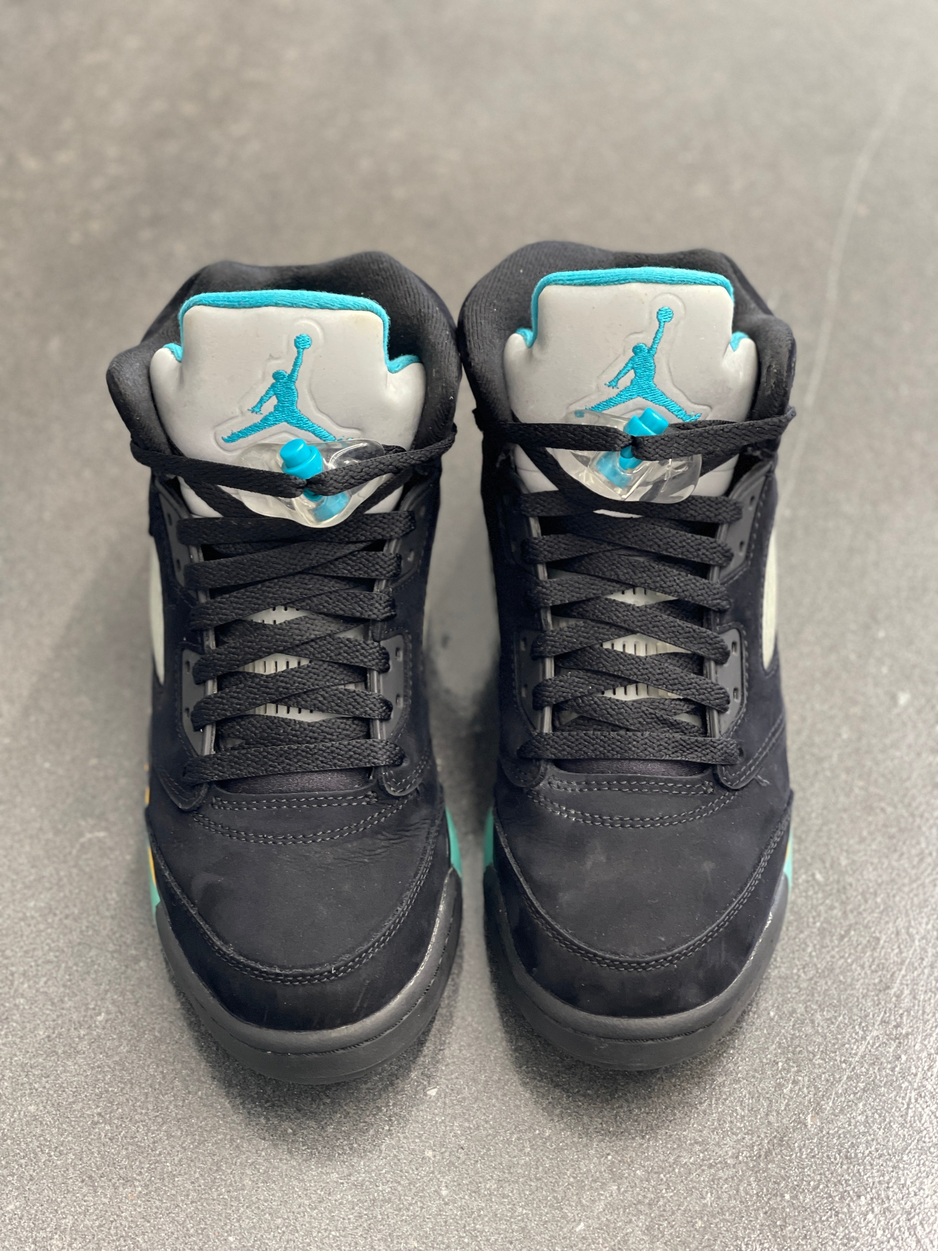 LIGHTLY WORN JORDAN 5 RETRO GS 'AQUA' (7Y)