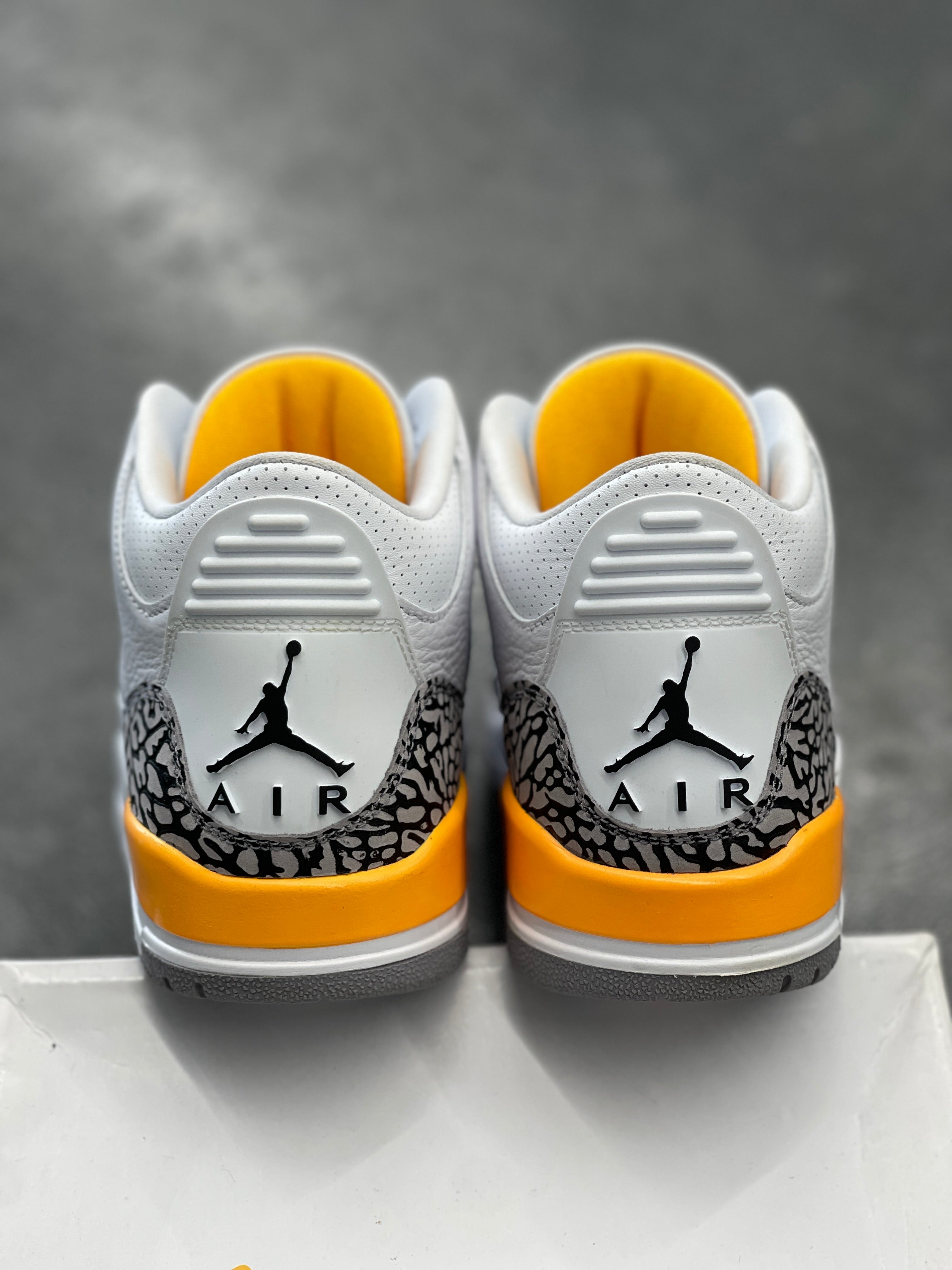 (Lightly Worn) Jordan 3 Retro Laser Orange (7.5W/6Y)