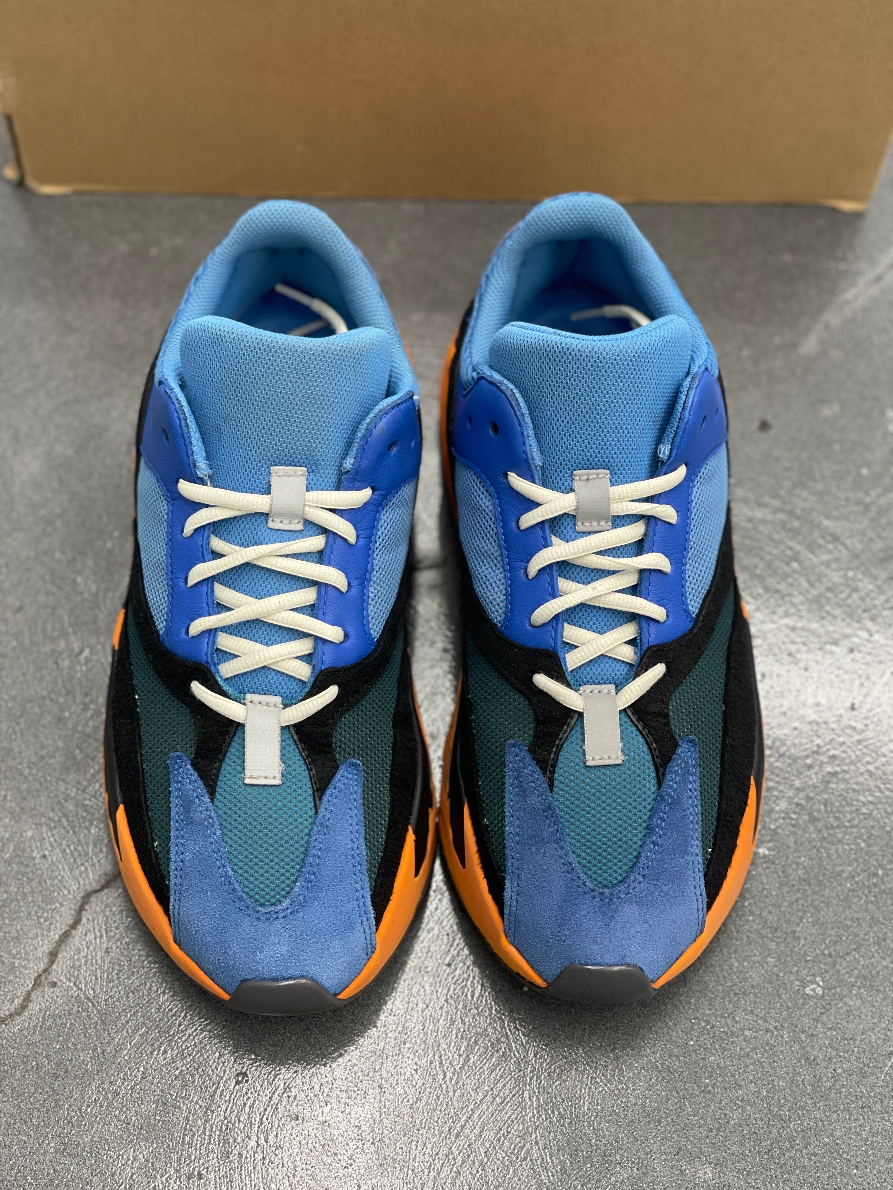 (Lightly Worn) Yeezy Boost 700 Bright Blue (11)